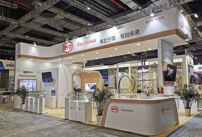上海特裝機(jī)械展臺(tái)搭建上大機(jī)器該如何搬運(yùn)？有幾點(diǎn)不可忽視